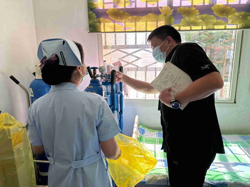 为社会福利院老人送健康 福利