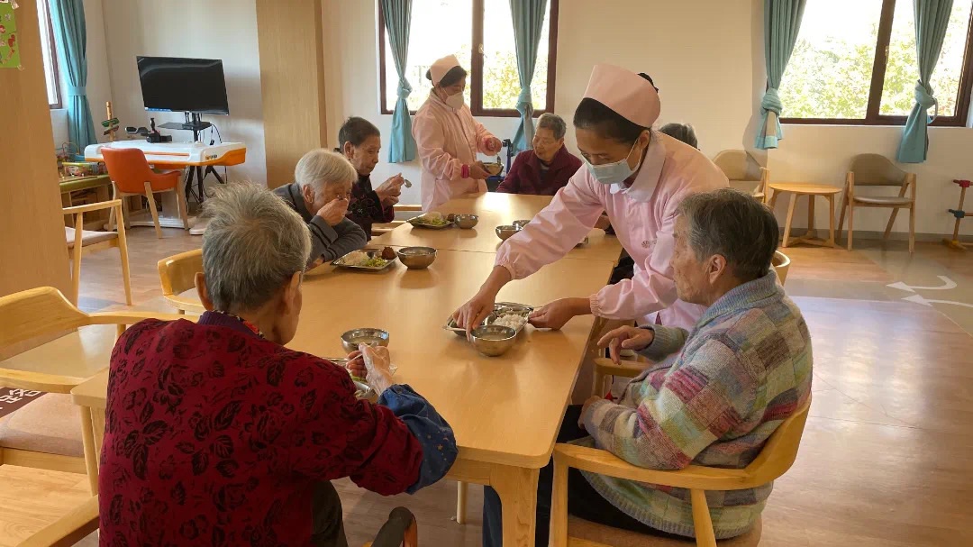 沪养老机构服务质量哪家强?最新监测结果出炉:徐汇平均分位列第一