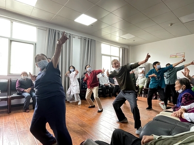 暖心端午节 情系福利院