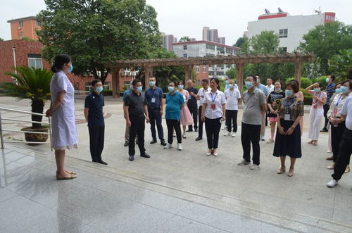 宝鸡金台区 两代表一委员 参观宝鸡市社会福利院工作