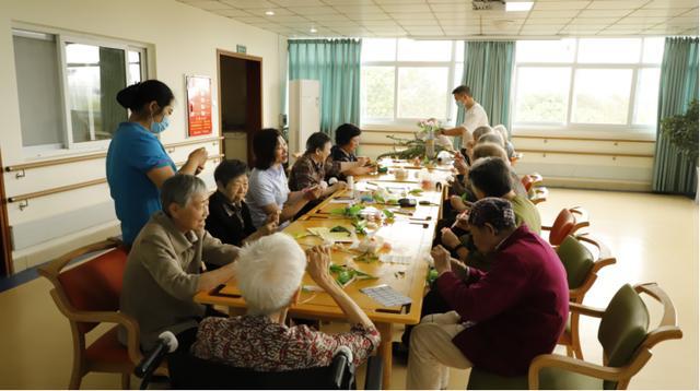 宜宾市社会福利院 浓情五月天 感恩母亲节