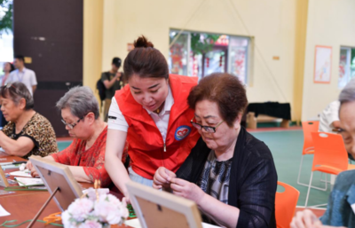 走进福彩公益金资助项目 22名社会监督员为老年社会福利院“打分”上岗